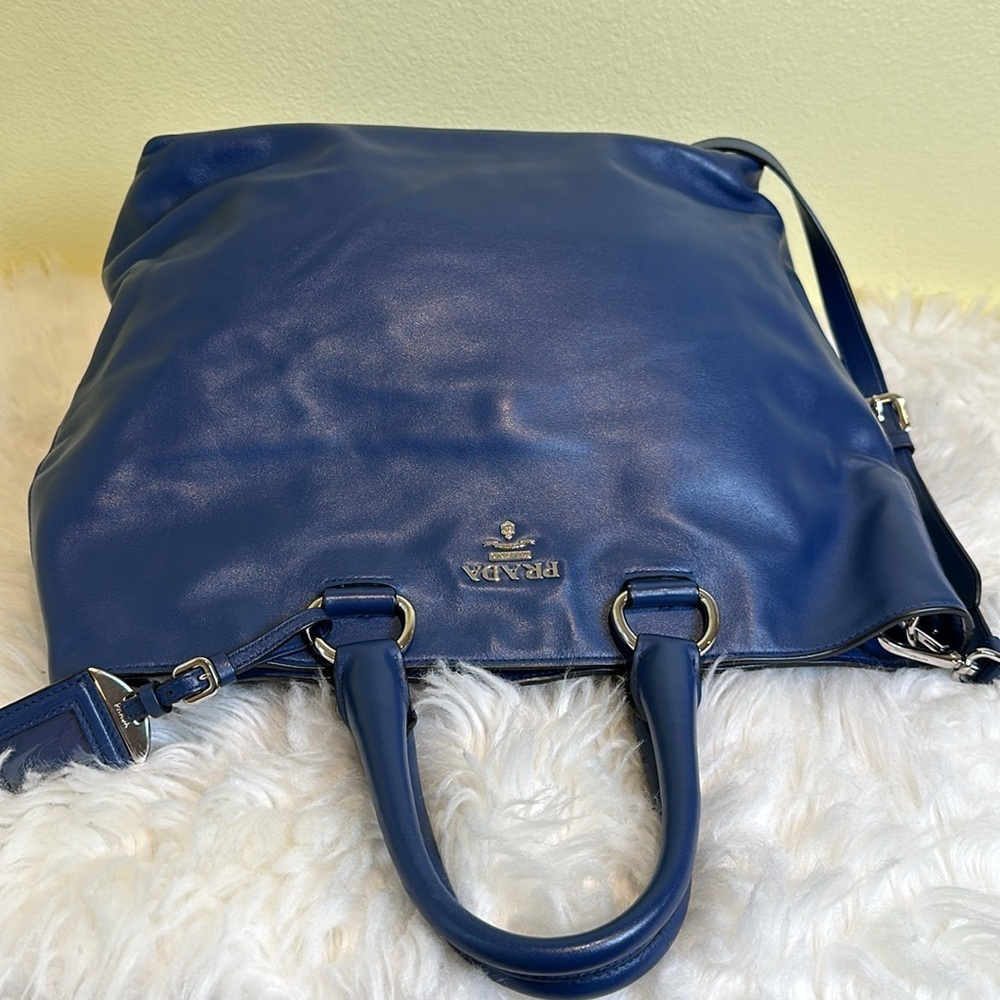 💯Authentic Prada Tote Leather Women's Bag🍀 - Picture 13 of 15